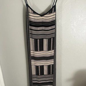 SIZE M VINCE CAMUTO MAXI DRESS